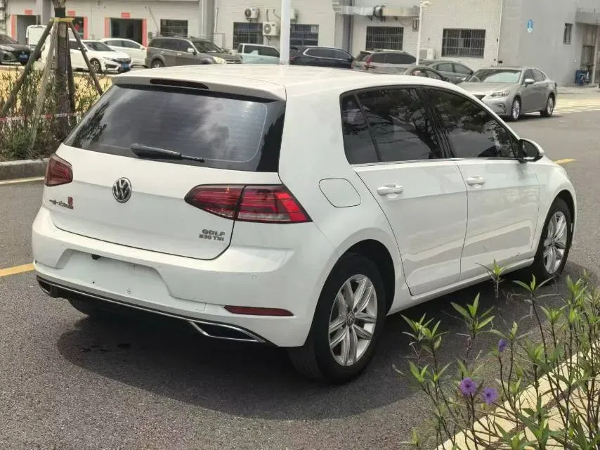 2018 Volkswagen Golf 1.6L 110HP L4 6AT,autocango,china used car exporter,china ev exporter,chinese used car exporter,chinese used ev exporter