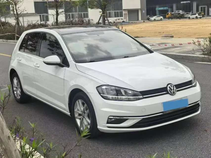 2018 Volkswagen Golf 1.6L 110HP L4 6AT,autocango,china used car exporter,china ev exporter,chinese used car exporter,chinese used ev exporter