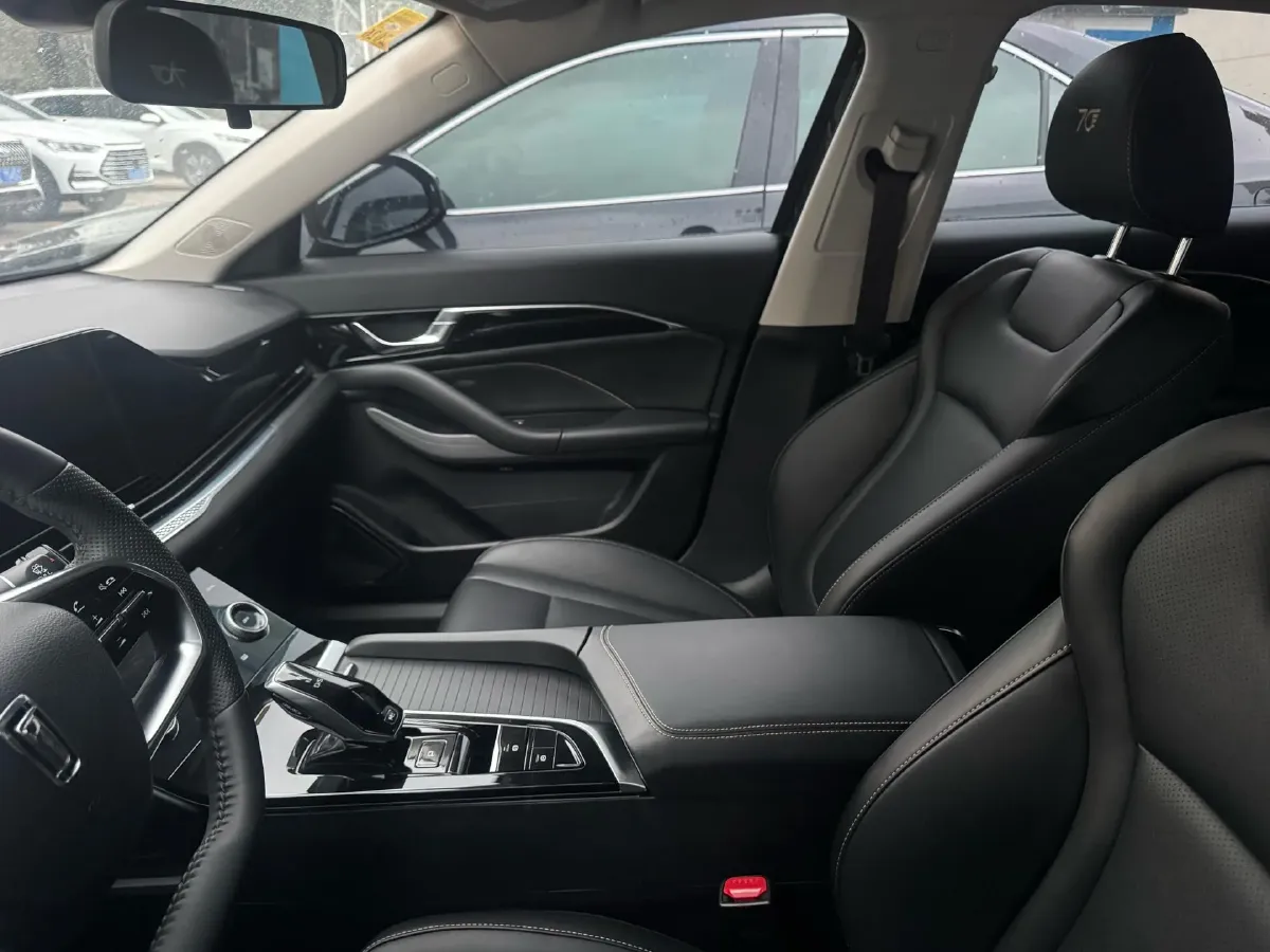 2023 Bestune B70 1.5T 169HP L4 7DCT,autocango,china used car exporter,china ev exporter,chinese used car exporter,chinese used ev exporter