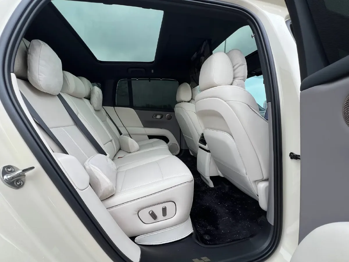 2025 Li i6 BEV,autocango,china used car exporter,china ev exporter,chinese used car exporter,chinese used ev exporter