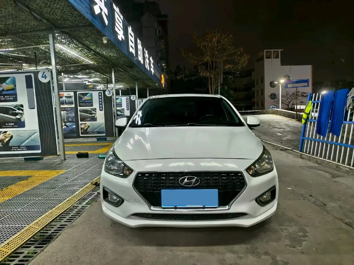 2017 Hyundai Reina 1.4L 95HP L4 4AT,autocango,china used car exporter,china ev exporter,chinese used car exporter,chinese used ev exporter