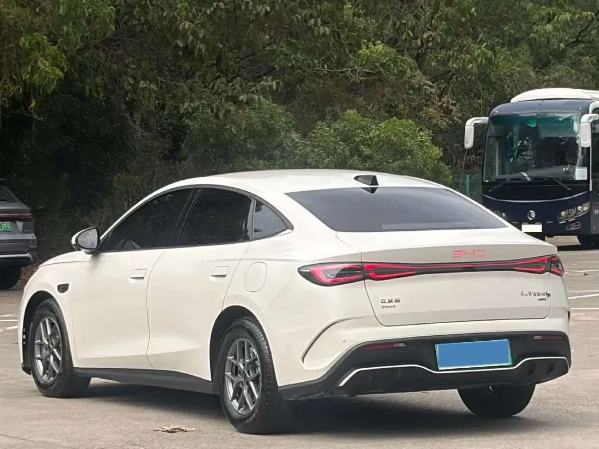 2025 BYD Seal06 1.5L 101HP L4 E-CVT PHEV 10.08KWH,autocango,china used car exporter,china ev exporter,chinese used car exporter,chinese used ev exporter