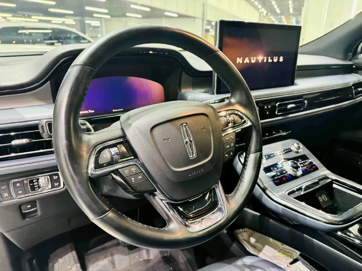 2021 Lincoln Nautilus 2.0T 245HP L4 8AT,autocango,china used car exporter,china ev exporter,chinese used car exporter,chinese used ev exporter