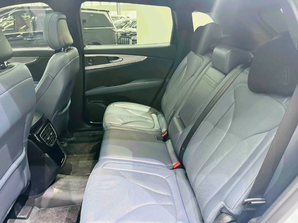 2021 Lincoln Nautilus 2.0T 245HP L4 8AT,autocango,china used car exporter,china ev exporter,chinese used car exporter,chinese used ev exporter