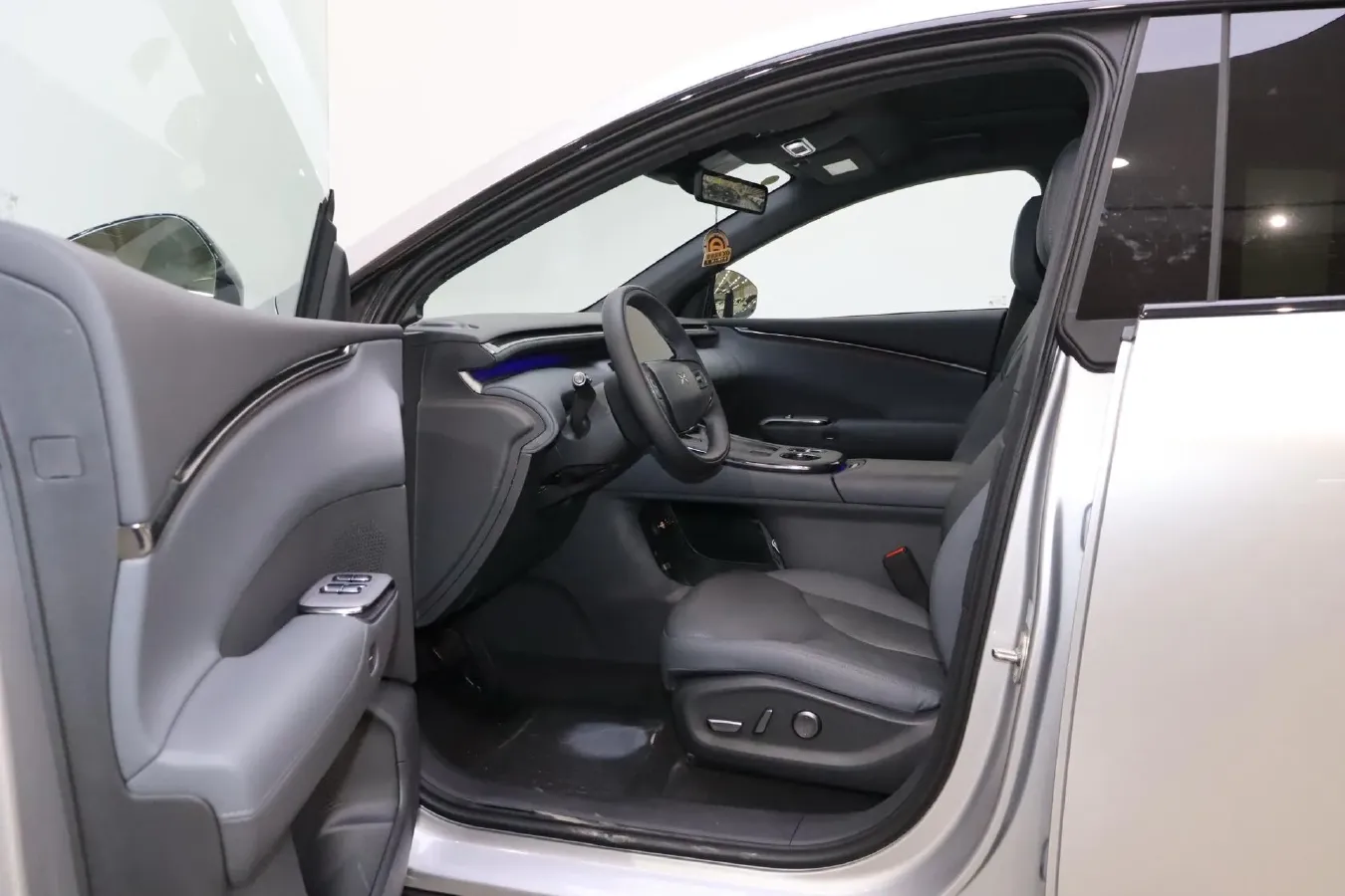 2025 Xpeng G7 BEV,autocango,china used car exporter,china ev exporter,chinese used car exporter,chinese used ev exporter