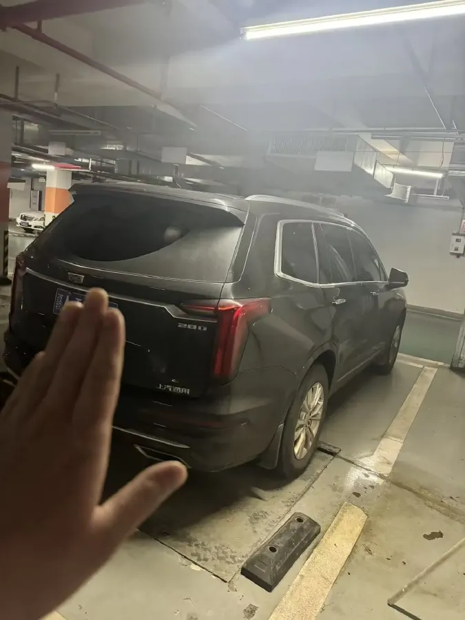 2021 Cadillac XT6 2.0T 237HP L4 9AT,autocango,china used car exporter,china ev exporter,chinese used car exporter,chinese used ev exporter