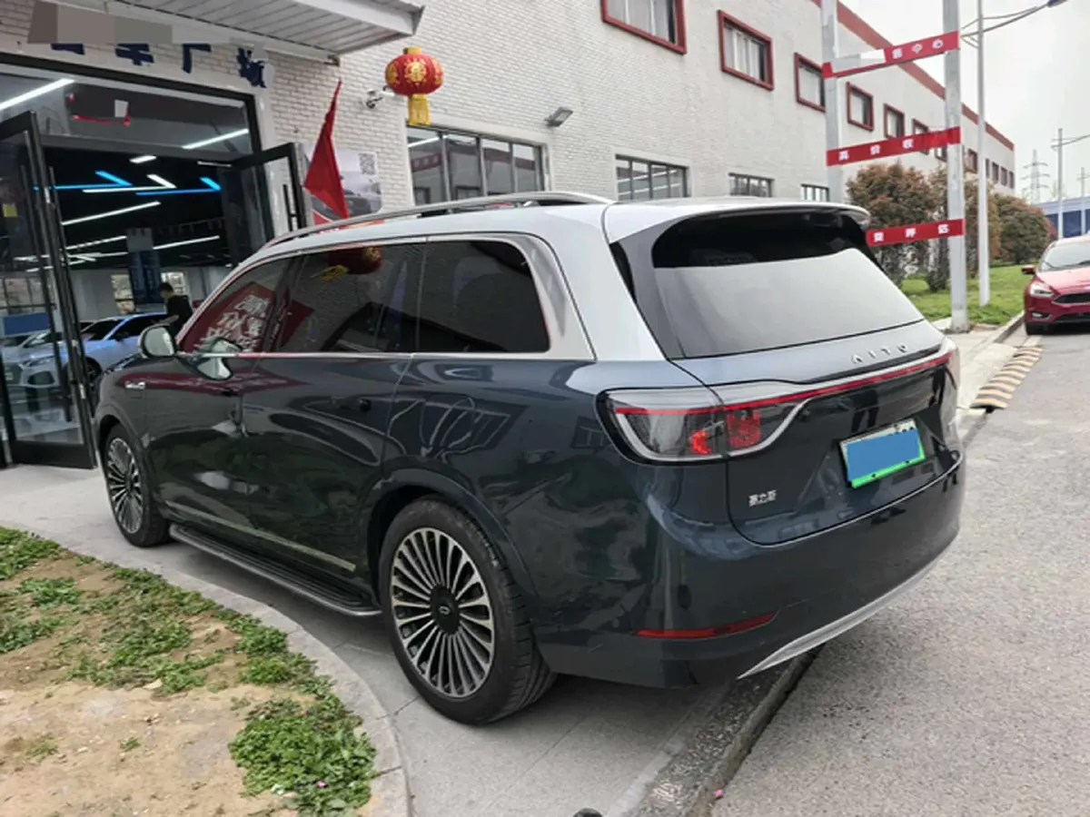2024 AITO AITO M9 1.5T 152HP L4 REEV 42KWH,autocango,china used car exporter,china ev exporter,chinese used car exporter,chinese used ev exporter
