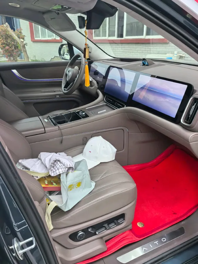 2024 AITO AITO M9 1.5T 152HP L4 REEV 42KWH,autocango,china used car exporter,china ev exporter,chinese used car exporter,chinese used ev exporter