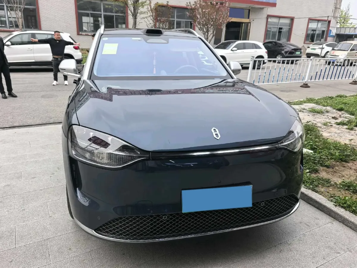 2024 AITO AITO M9 1.5T 152HP L4 REEV 42KWH,autocango,china used car exporter,china ev exporter,chinese used car exporter,chinese used ev exporter