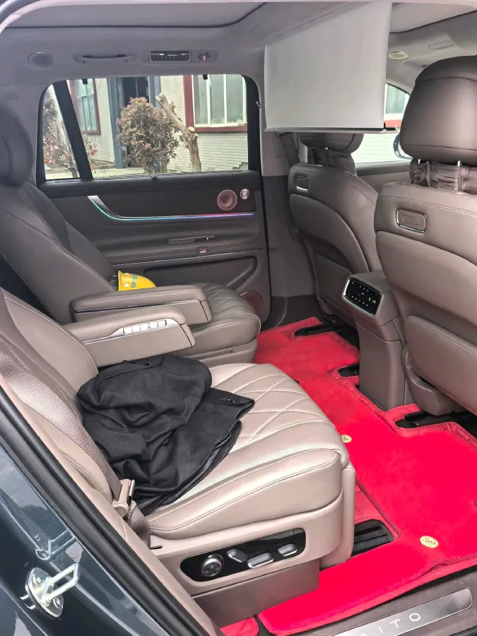 2024 AITO AITO M9 1.5T 152HP L4 REEV 42KWH,autocango,china used car exporter,china ev exporter,chinese used car exporter,chinese used ev exporter