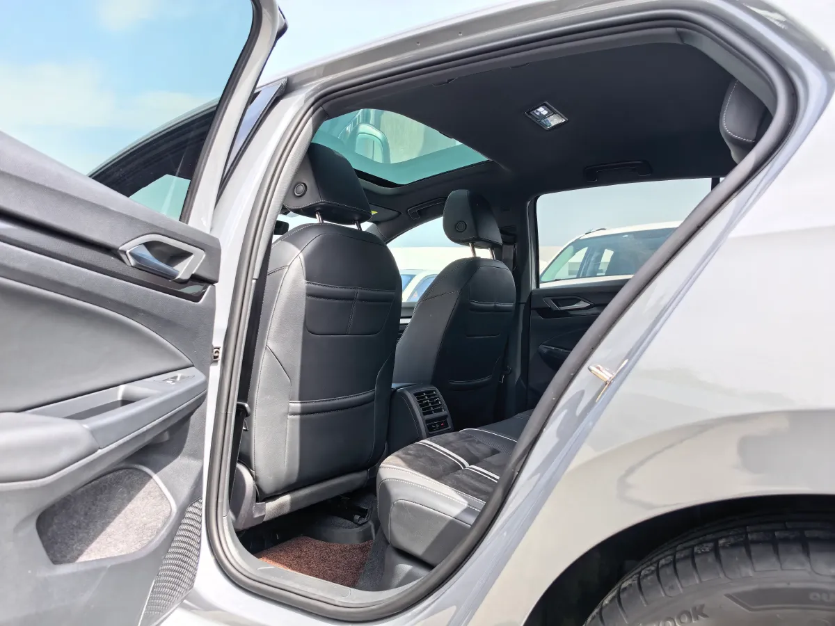 2021 Volkswagen Golf 1.4T 150HP L4 7DCT,autocango,china used car exporter,china ev exporter,chinese used car exporter,chinese used ev exporter