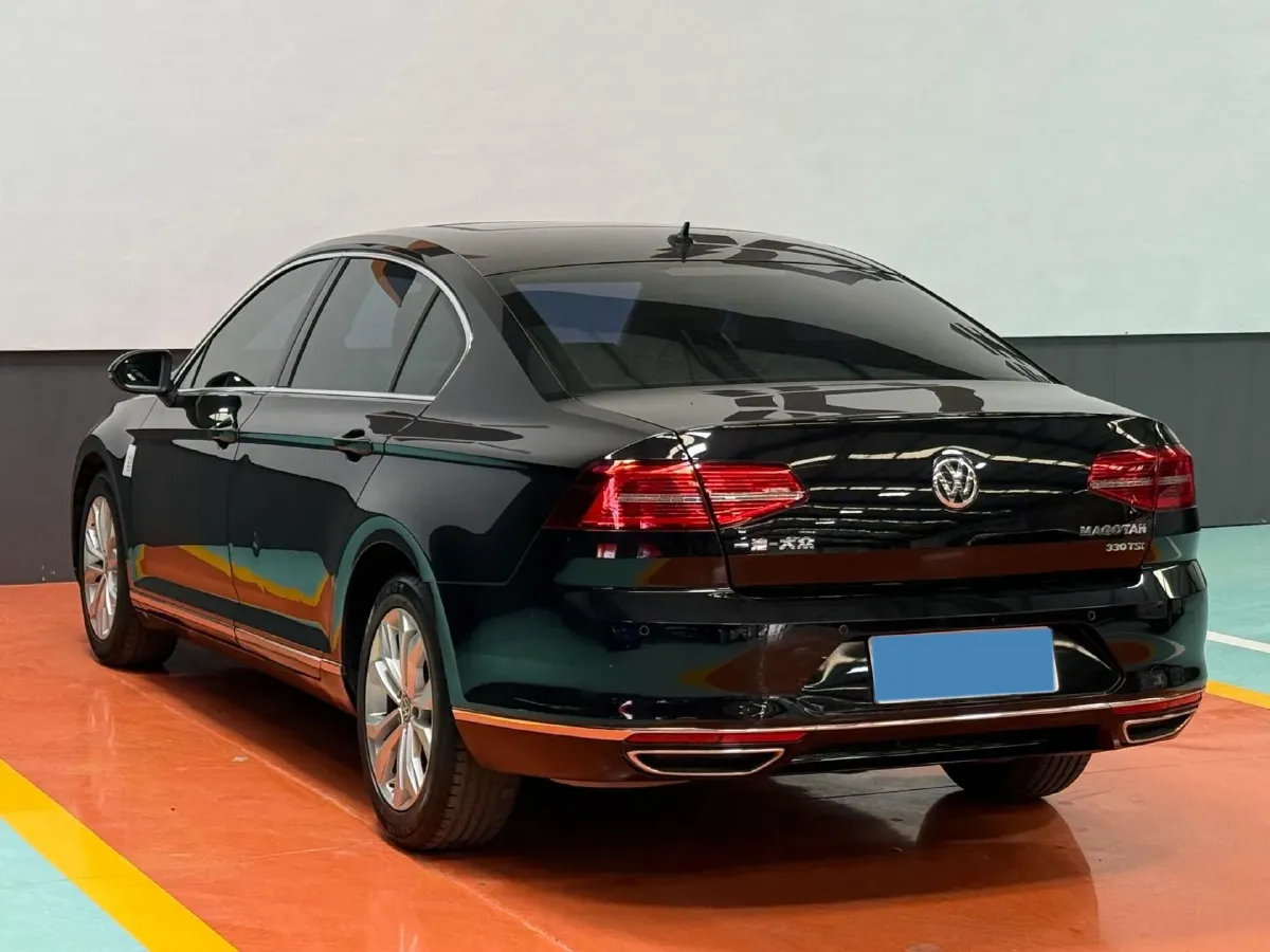 2019 Volkswagen Magotan 2.0T 186HP L4 7DCT,autocango,china used car exporter,china ev exporter,chinese used car exporter,chinese used ev exporter