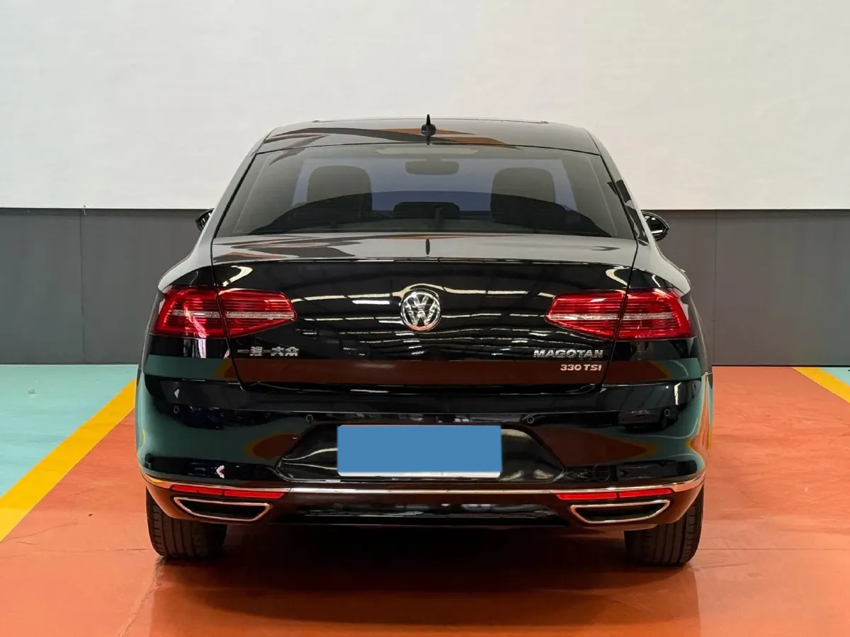 2019 Volkswagen Magotan 2.0T 186HP L4 7DCT,autocango,china used car exporter,china ev exporter,chinese used car exporter,chinese used ev exporter