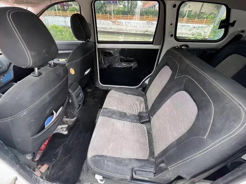 2021 WuLing RongGuang New Truck 1.5L 99HP L4 5MT,autocango,china used car exporter,china ev exporter,chinese used car exporter,chinese used ev exporter