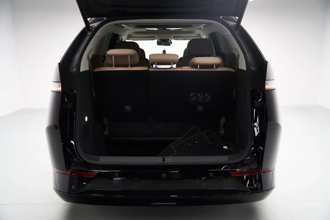 2025 Xpeng X9 BEV,autocango,china used car exporter,china ev exporter,chinese used car exporter,chinese used ev exporter