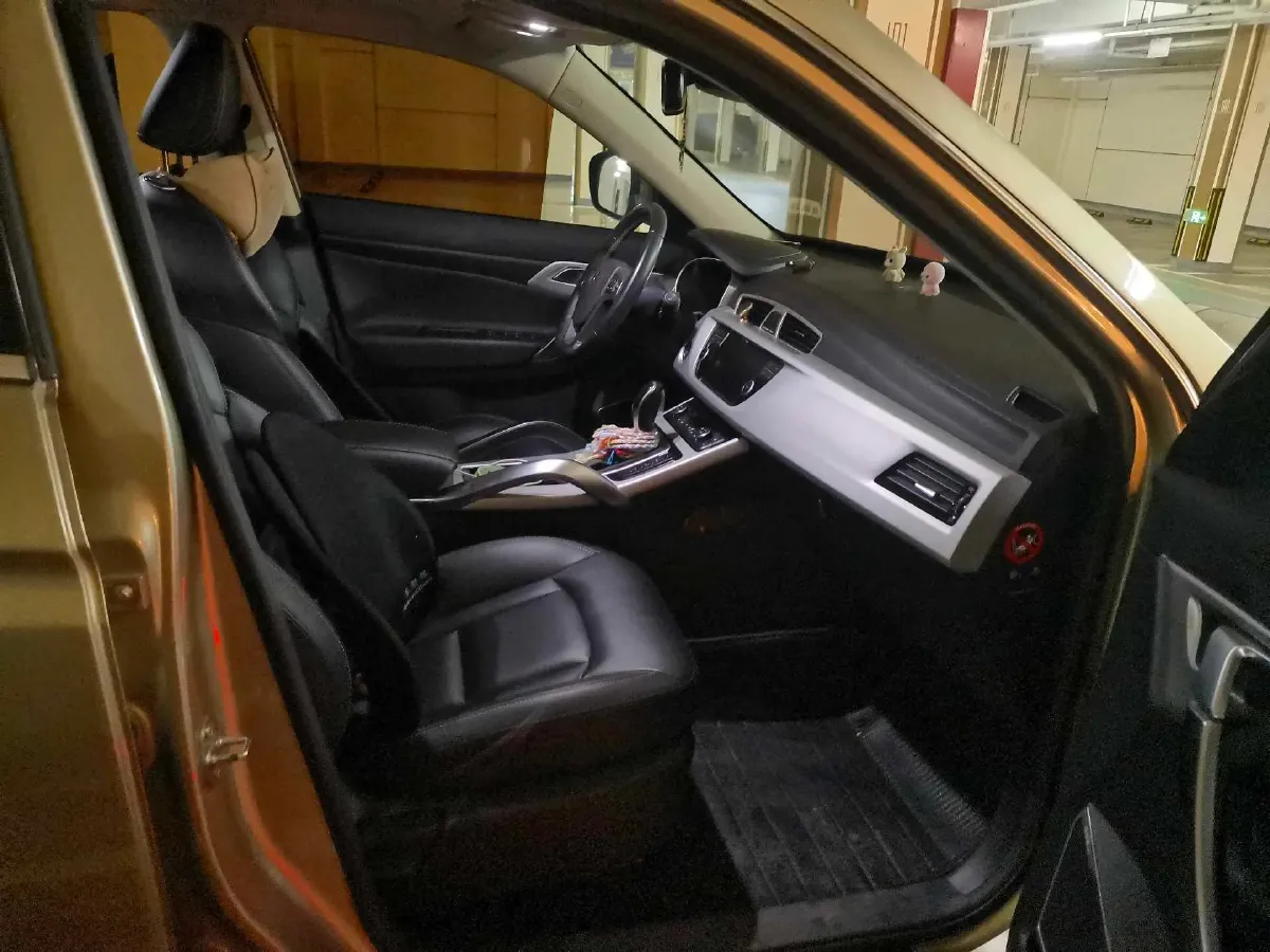 2016 Geely Azkarra 1.8T 184HP L4 6AT,autocango,china used car exporter,china ev exporter,chinese used car exporter,chinese used ev exporter