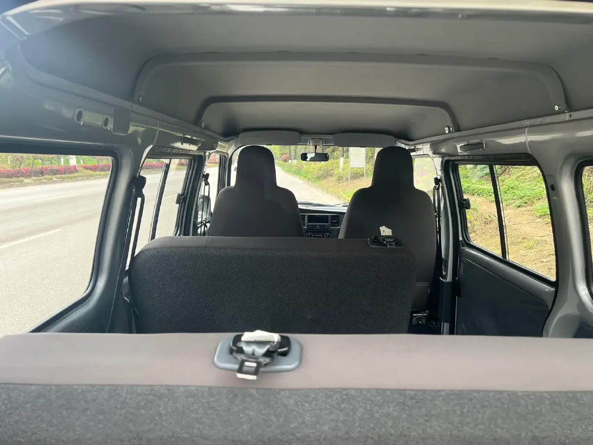 2023 WuLing ZhiGuang 1.5L 102HP L4 5MT,autocango,china used car exporter,china ev exporter,chinese used car exporter,chinese used ev exporter