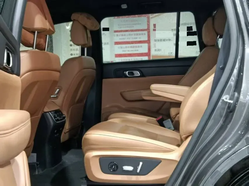 2021 Li ONE Range Extended 131HP REEV 40.5KWH,autocango,china used car exporter,china ev exporter,chinese used car exporter,chinese used ev exporter