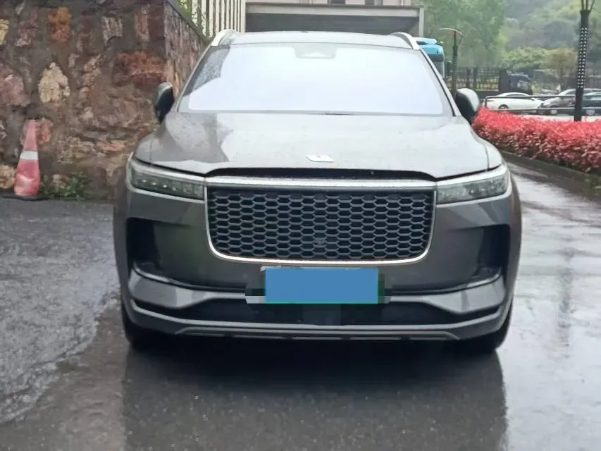 2021 Li ONE Range Extended 131HP REEV 40.5KWH,autocango,china used car exporter,china ev exporter,chinese used car exporter,chinese used ev exporter