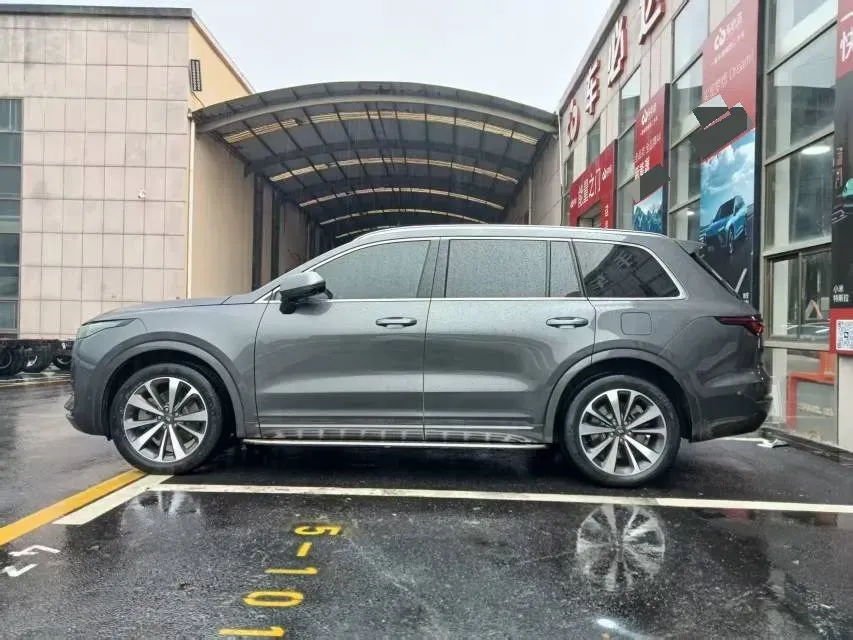 2021 Li ONE Range Extended 131HP REEV 40.5KWH,autocango,china used car exporter,china ev exporter,chinese used car exporter,chinese used ev exporter