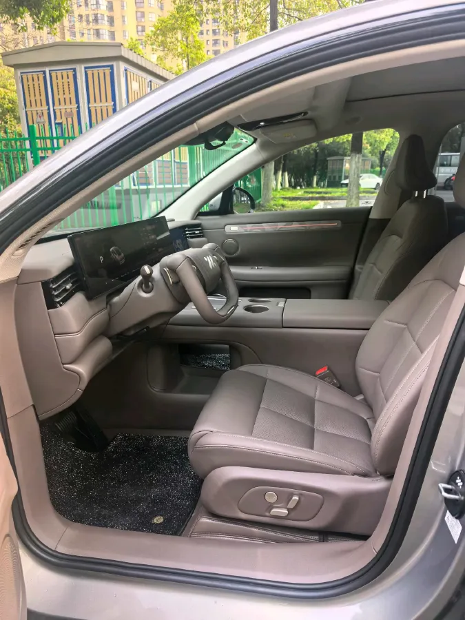 2026 IM LS6 REEV 155HP REEV,autocango,china used car exporter,china ev exporter,chinese used car exporter,chinese used ev exporter