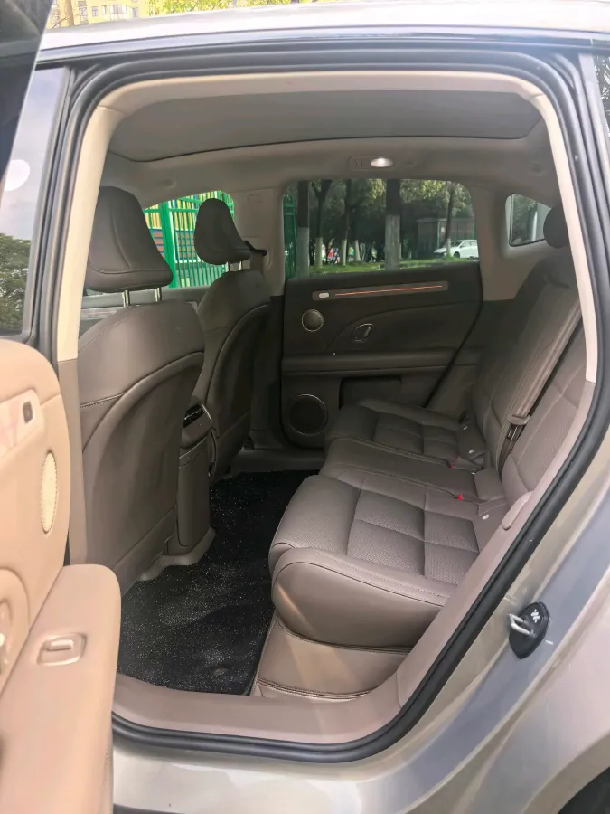 2026 IM LS6 REEV 155HP REEV,autocango,china used car exporter,china ev exporter,chinese used car exporter,chinese used ev exporter