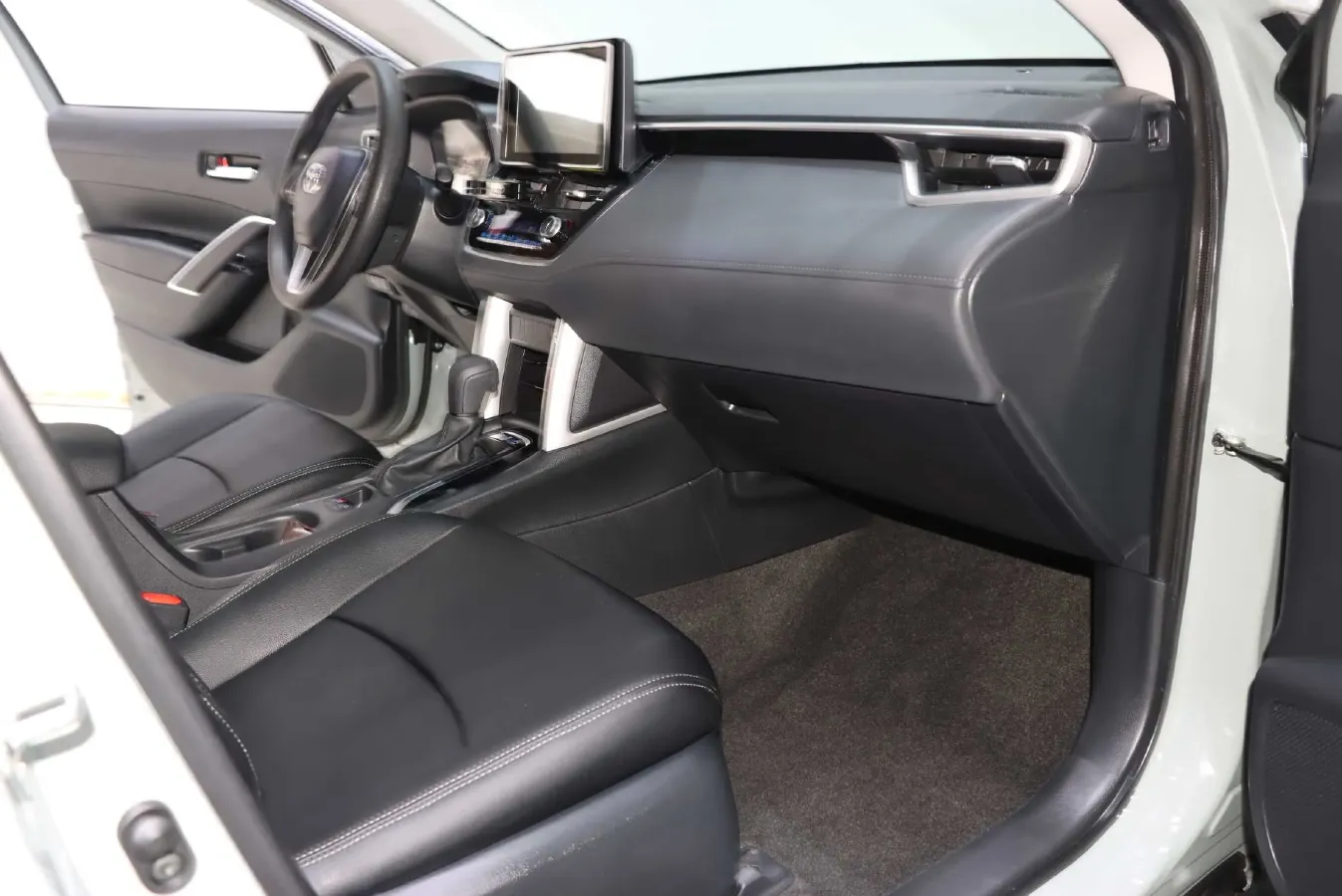 2022 Toyota Corolla Cross 2.0L 171HP L4 CVT,autocango,china used car exporter,china ev exporter,chinese used car exporter,chinese used ev exporter