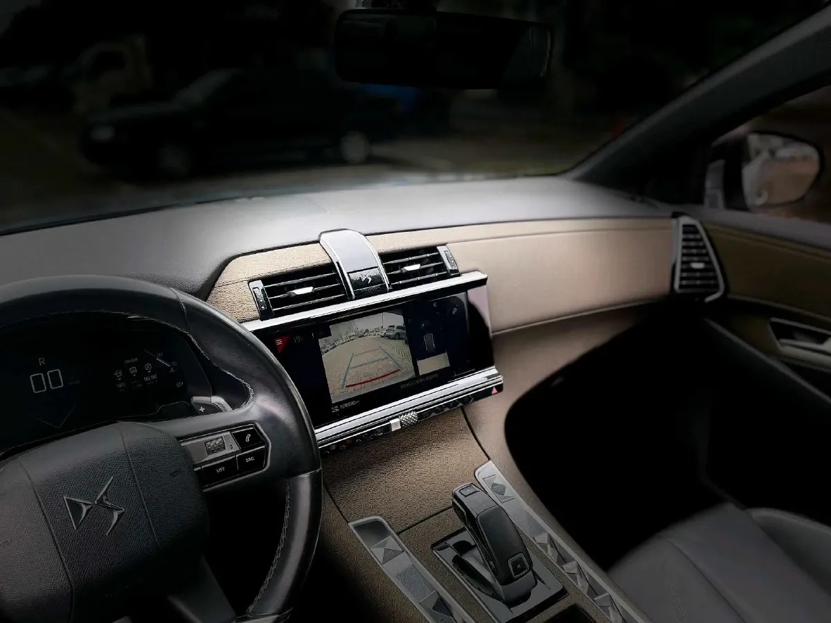 2022 DS 7 1.6T 180HP L4 8AT,autocango,china used car exporter,china ev exporter,chinese used car exporter,chinese used ev exporter