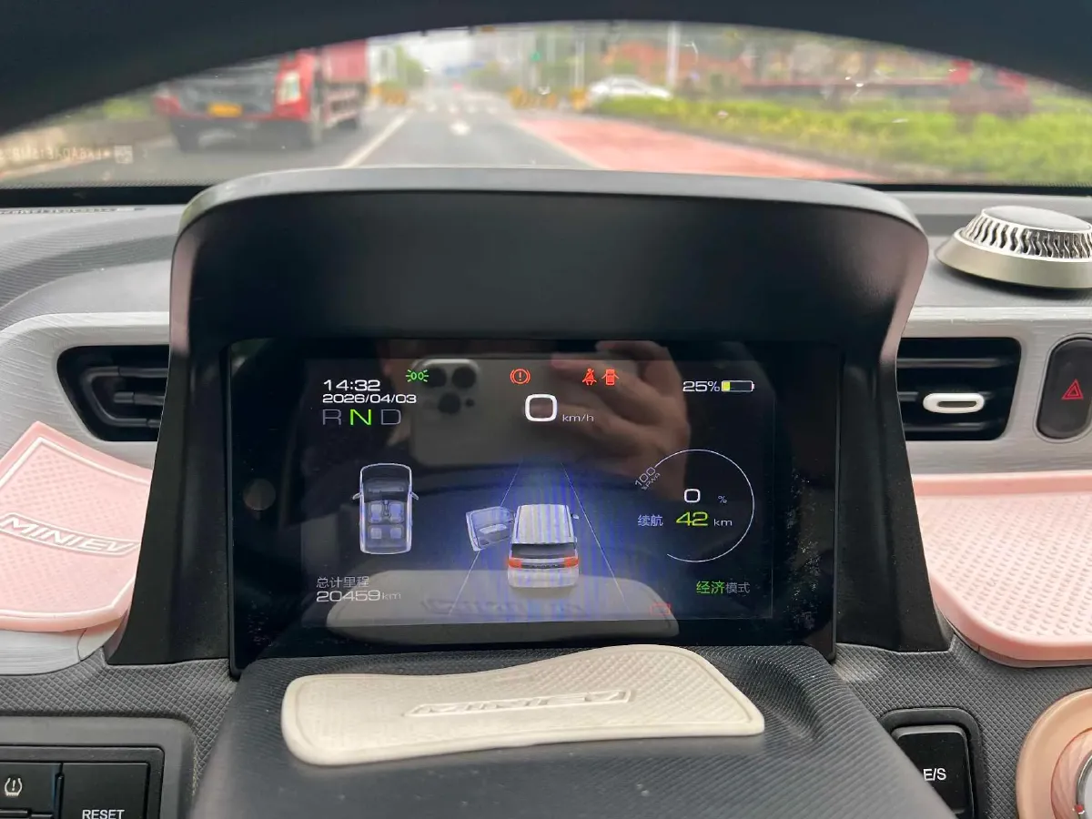 2021 WuLing HongGuang MINI EV BEV 13.9KWH,autocango,china used car exporter,china ev exporter,chinese used car exporter,chinese used ev exporter