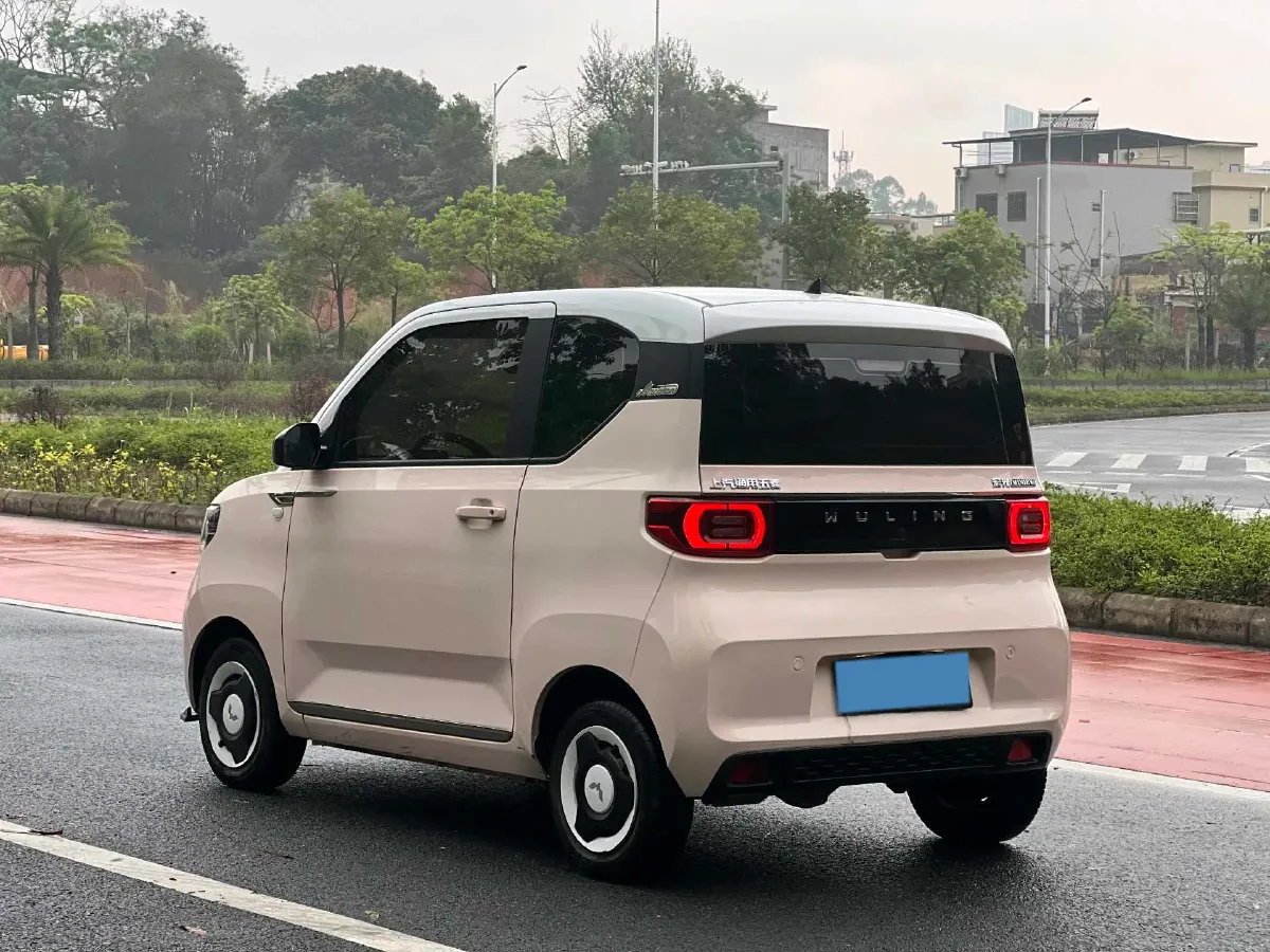 2021 WuLing HongGuang MINI EV BEV 13.9KWH,autocango,china used car exporter,china ev exporter,chinese used car exporter,chinese used ev exporter