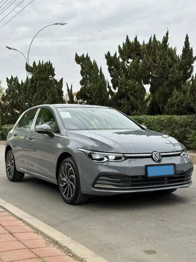 2023 Volkswagen Golf 1.4T 150HP L4 7DCT,autocango,china used car exporter,china ev exporter,chinese used car exporter,chinese used ev exporter