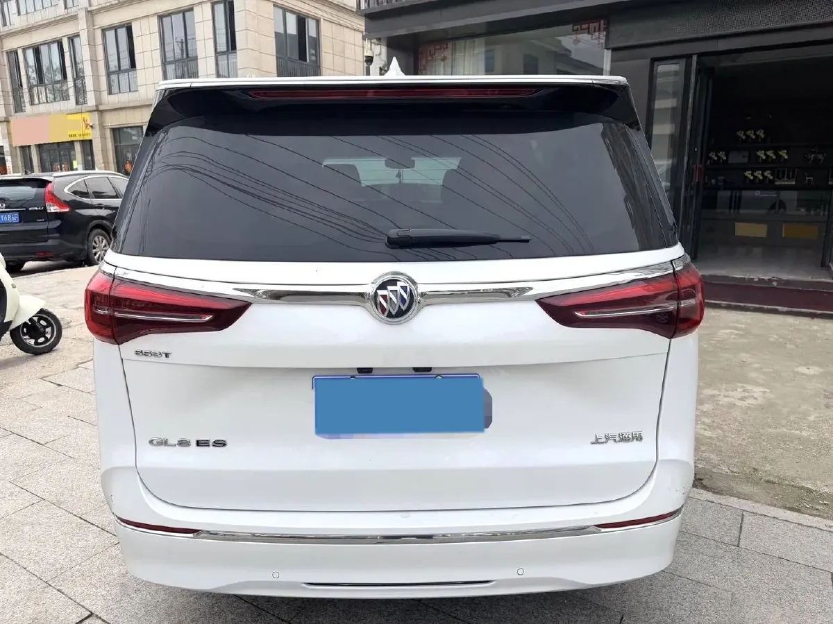 2023 Buick GL8 2.0T 237HP L4 9AT,autocango,china used car exporter,china ev exporter,chinese used car exporter,chinese used ev exporter