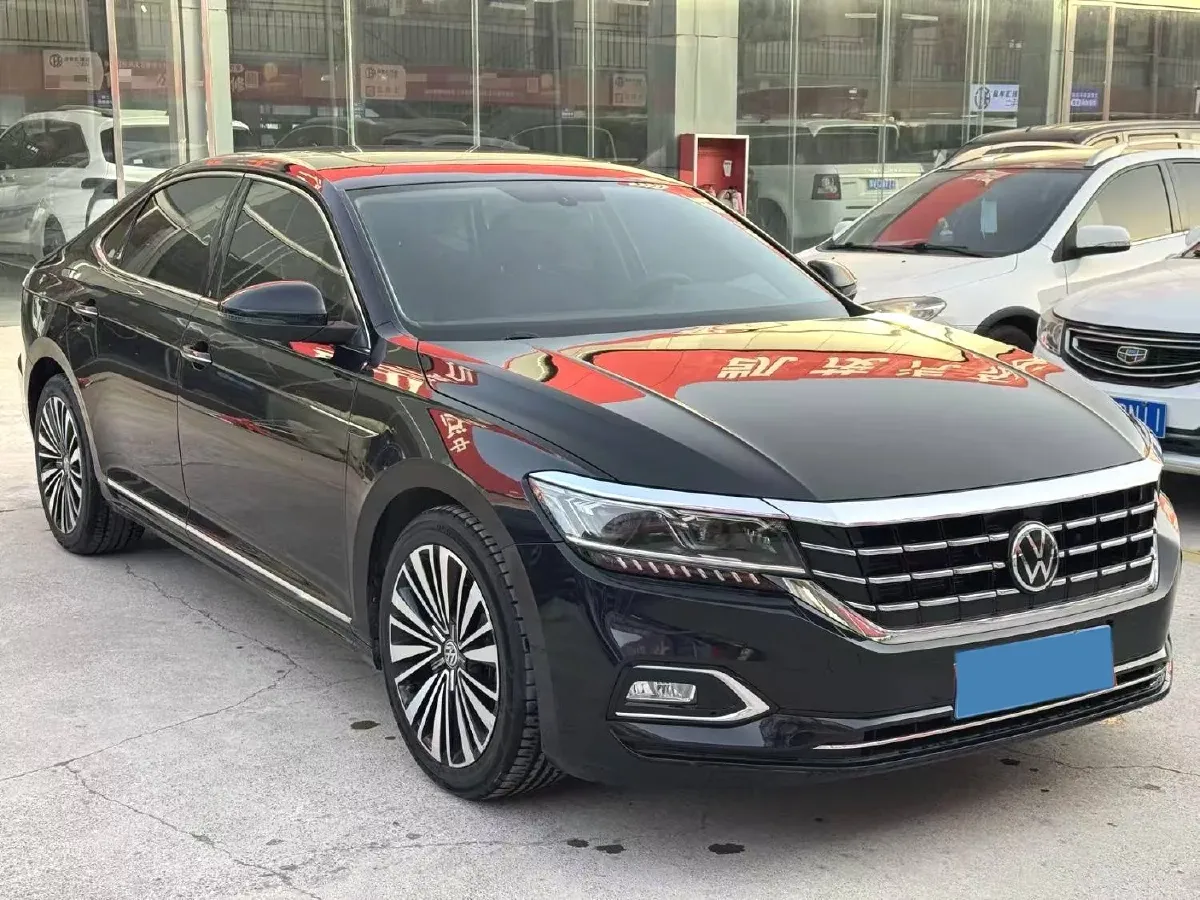 2020 Volkswagen Passat 2.0T 186HP L4 7DCT,autocango,china used car exporter,china ev exporter,chinese used car exporter,chinese used ev exporter