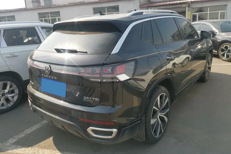 2023 Volkswagen Tayron 2.0T 220HP L4 7DCT,autocango,china used car exporter,china ev exporter,chinese used car exporter,chinese used ev exporter