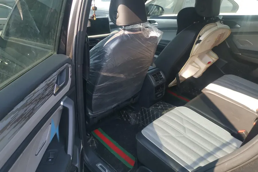 2023 Volkswagen Tayron 2.0T 220HP L4 7DCT,autocango,china used car exporter,china ev exporter,chinese used car exporter,chinese used ev exporter