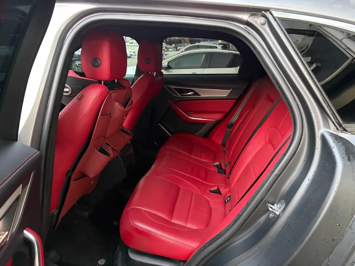 2021 Jaguar F-PACE 2.0T 250HP L4 8AT,autocango,china used car exporter,china ev exporter,chinese used car exporter,chinese used ev exporter