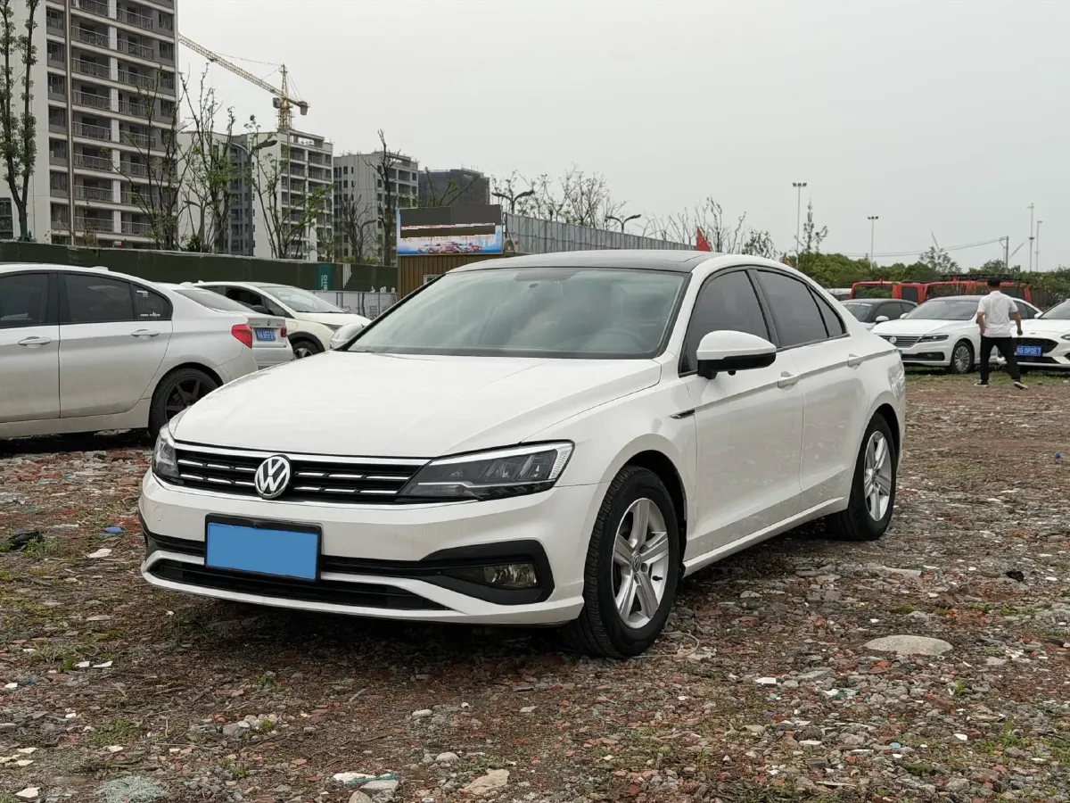 2019 Volkswagen Passat 1.4T 150HP L4 7DCT,autocango,china used car exporter,china ev exporter,chinese used car exporter,chinese used ev exporter