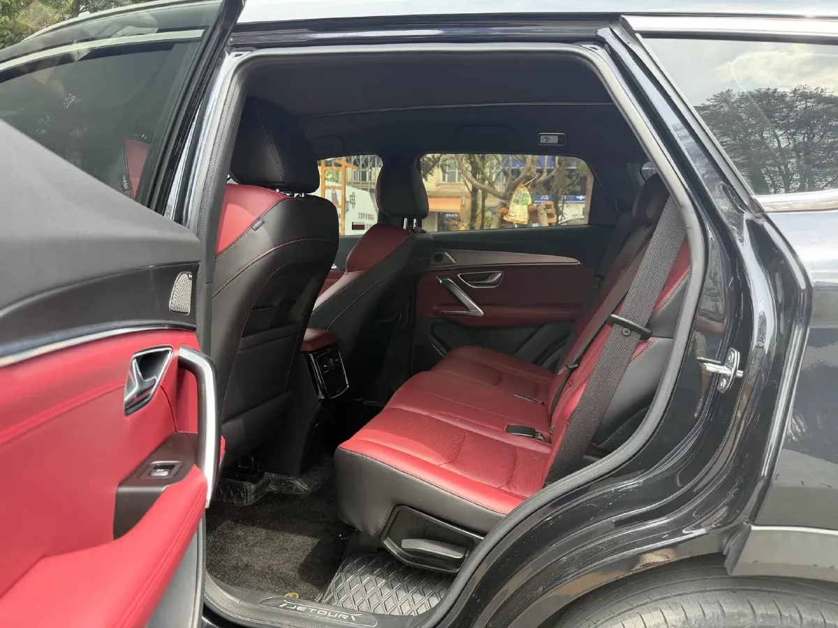 2021 Haval H6 Coupe 1.5T 169HP L4 7DCT,autocango,china used car exporter,china ev exporter,chinese used car exporter,chinese used ev exporter