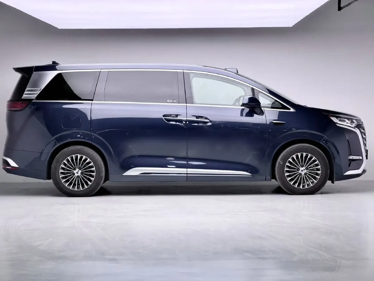 2025 Denza D9 1.5T 156HP L4 E-CVT PHEV 40KWH,autocango,china used car exporter,china ev exporter,chinese used car exporter,chinese used ev exporter