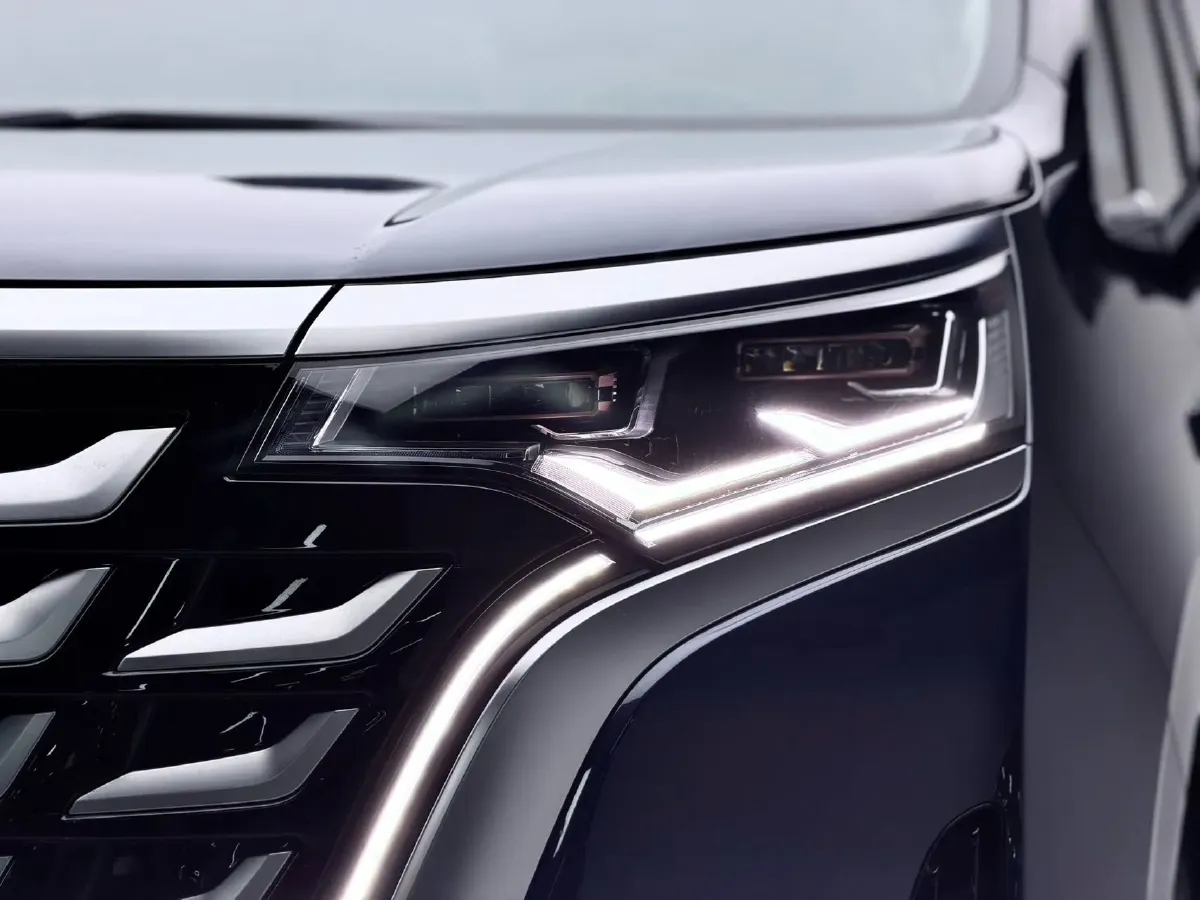 2025 Denza D9 1.5T 156HP L4 E-CVT PHEV 40KWH,autocango,china used car exporter,china ev exporter,chinese used car exporter,chinese used ev exporter