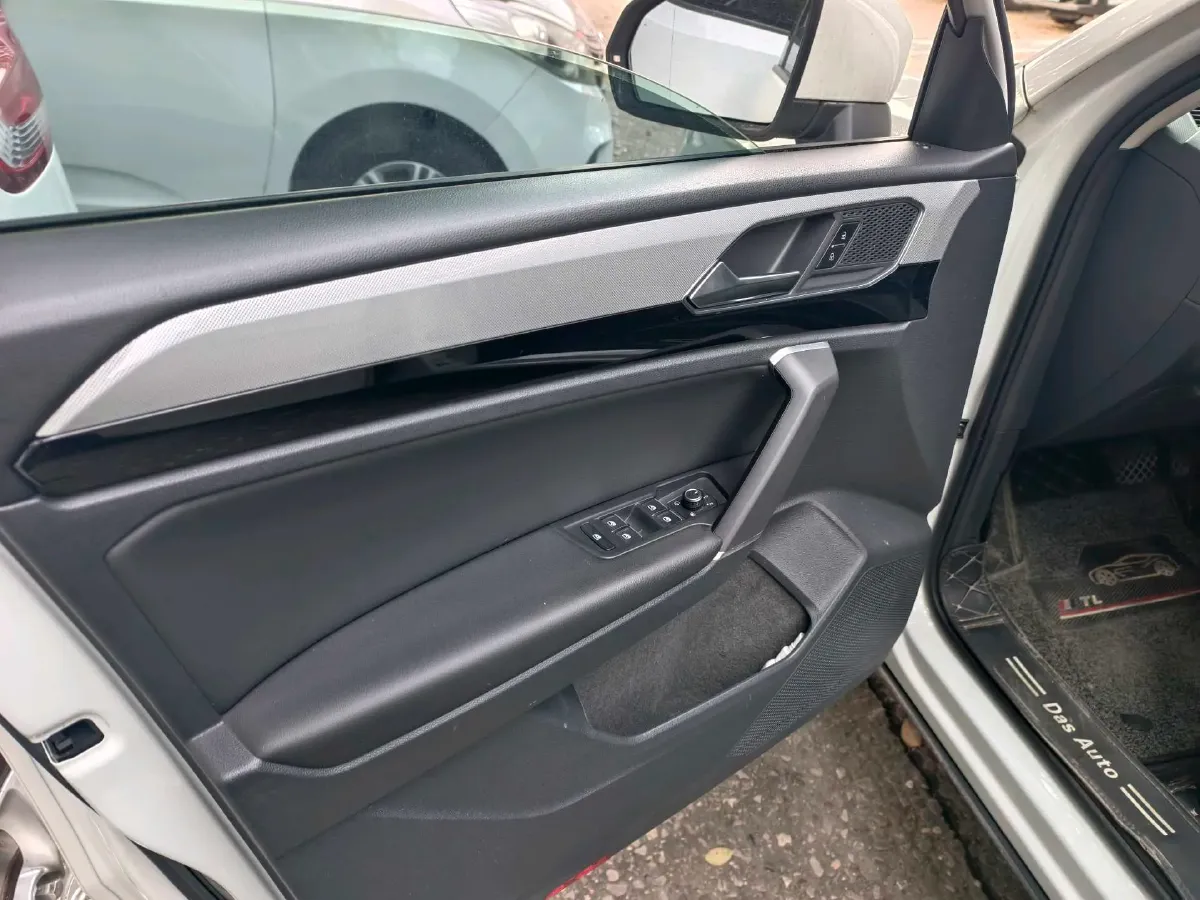 2020 Volkswagen Tayron 2.0T 186HP L4 7DCT,autocango,china used car exporter,china ev exporter,chinese used car exporter,chinese used ev exporter