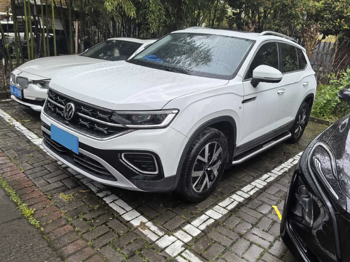 2024 Volkswagen Tayron 2.0T 186HP L4 7DCT,autocango,china used car exporter,china ev exporter,chinese used car exporter,chinese used ev exporter