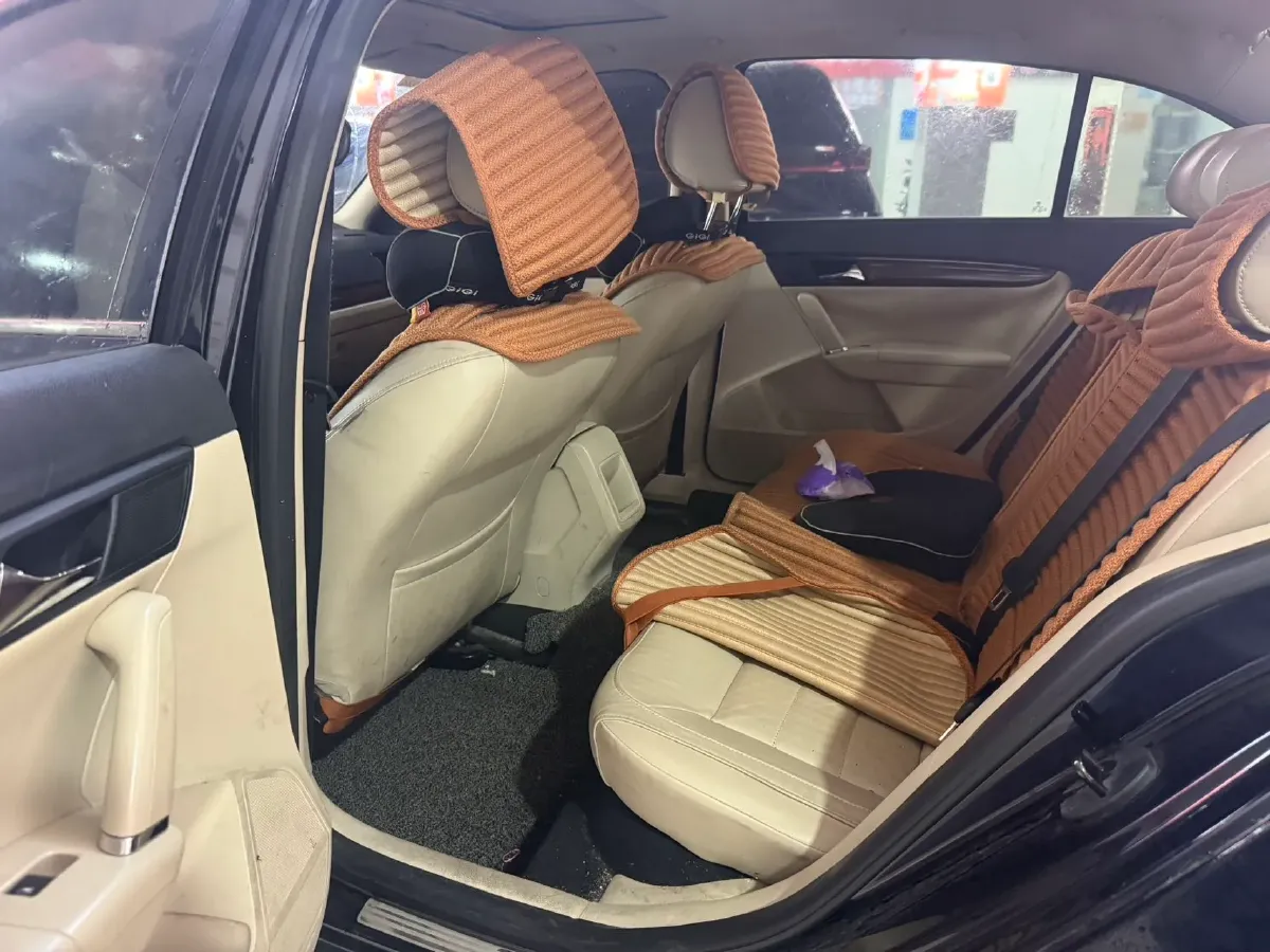 2019 MAXUS XinTu V80 2.5T 136HP L4 6AMT,autocango,china used car exporter,china ev exporter,chinese used car exporter,chinese used ev exporter