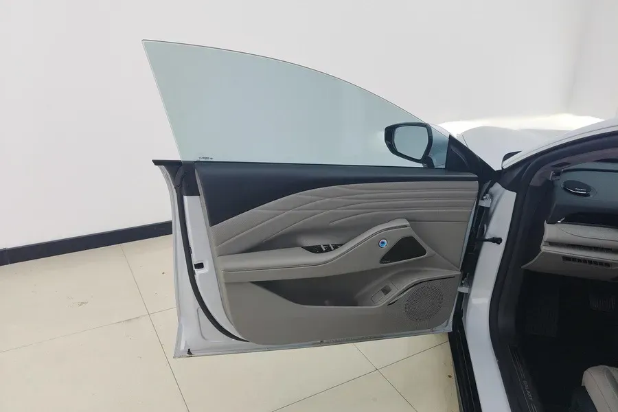 2025 Geely Galaxy Starshine 8 1.5T 163HP L4 3DHT PHEV 18.4KWH,autocango,china used car exporter,china ev exporter,chinese used car exporter,chinese used ev exporter