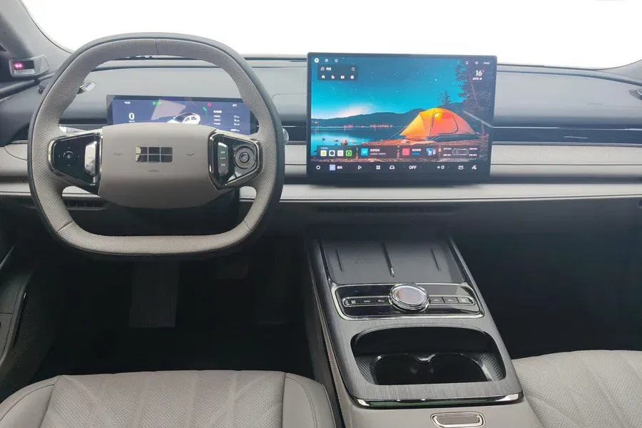 2025 Geely Galaxy Starshine 8 1.5T 163HP L4 3DHT PHEV 18.4KWH,autocango,china used car exporter,china ev exporter,chinese used car exporter,chinese used ev exporter