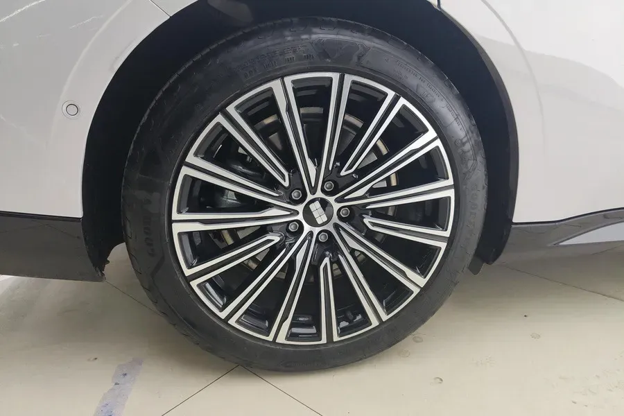 2025 Geely Galaxy Starshine 8 1.5T 163HP L4 3DHT PHEV 18.4KWH,autocango,china used car exporter,china ev exporter,chinese used car exporter,chinese used ev exporter