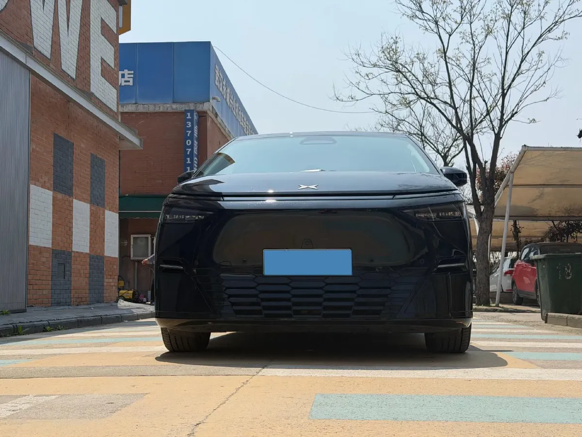 2025 Xpeng X9 BEV,autocango,china used car exporter,china ev exporter,chinese used car exporter,chinese used ev exporter