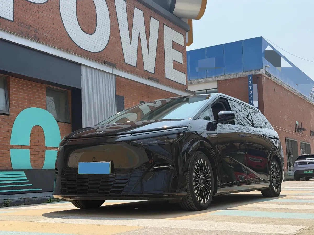 2025 Xpeng X9 BEV,autocango,china used car exporter,china ev exporter,chinese used car exporter,chinese used ev exporter