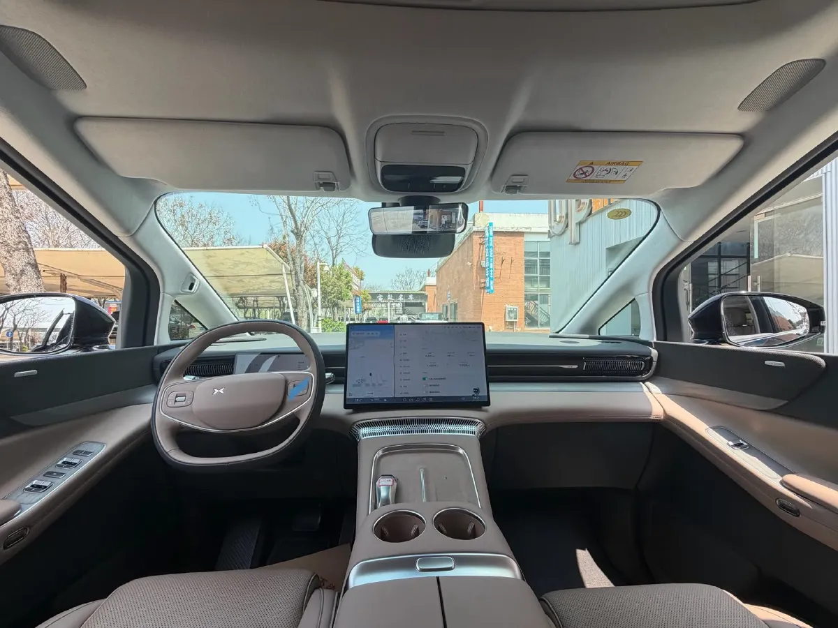 2025 Xpeng X9 BEV,autocango,china used car exporter,china ev exporter,chinese used car exporter,chinese used ev exporter