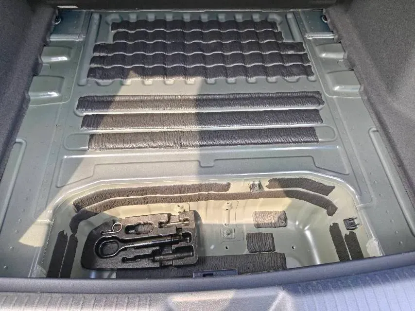 2022 Neta S Range Extended 231HP REEV 43.51KWH,autocango,china used car exporter,china ev exporter,chinese used car exporter,chinese used ev exporter